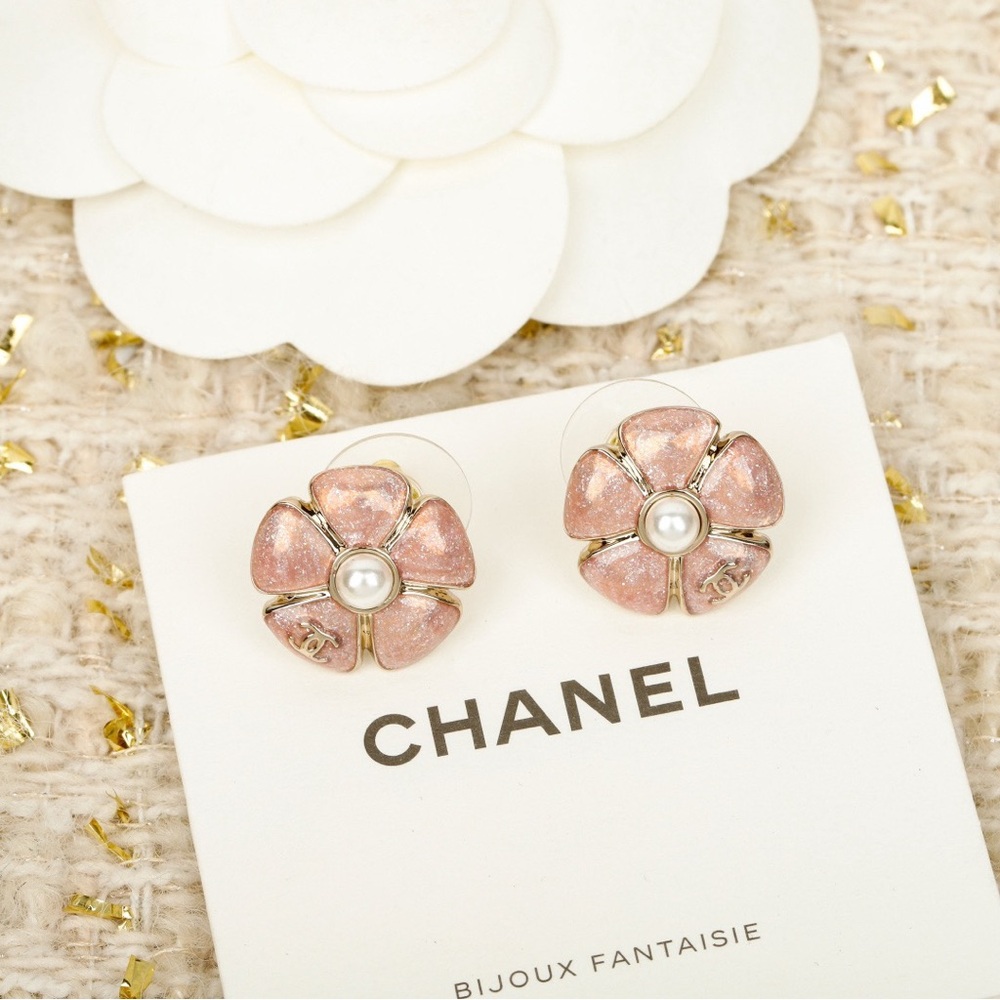 Chanel women's earrings